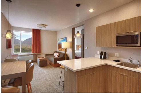 Moab Apartment | Cozy 1-bedroom hotel suites 2 Queens,1 Double in superb Moab with Free breakfast