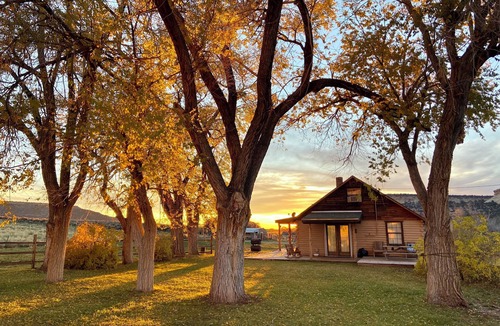Glade Park Cabin | Cozy 3-bedroom cabin in peaceful Glade Park with WiFi, Heating & AC units