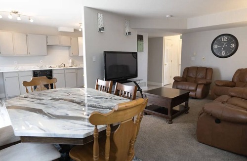 Pueblo West Condo | Cozy 3 Bedroom Private Pueblo West Duplex Close To Lake
