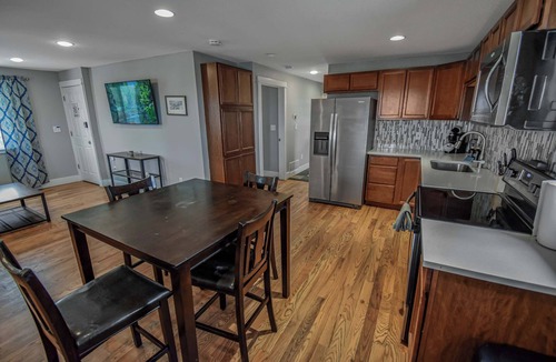 Berkley House | Cozy and Budget Friendly Single Bedroom in Denver
