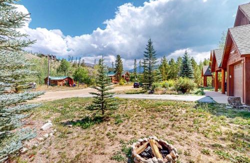 Grand Lake House | Cozy Cabin Retreat