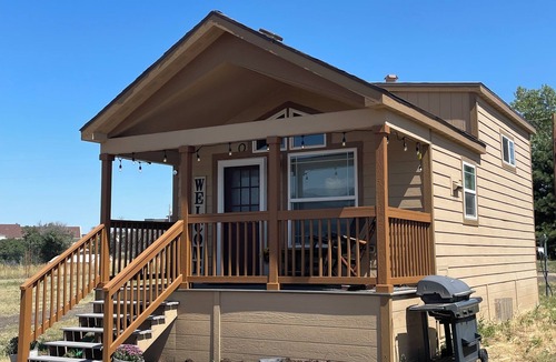 Gleneagle Cabin | Cozy Cabin w/loft in charming Colorado Springs near USAFA