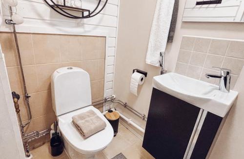 Rovaniemi Apartment | Cozy Cabin with Sauna, 8 min to Arctic Circle