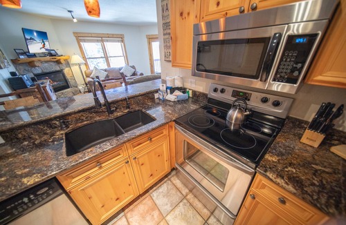 Mountain House Condo | Cozy Condo, Balcony w/Scenic Views & Bike Path