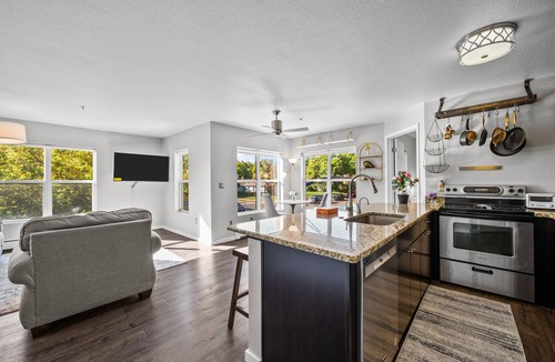 Glenwood Grove - North Iris Condo | Cozy Condo in North Boulder - Rooftop Patio/Views - 30+ Day