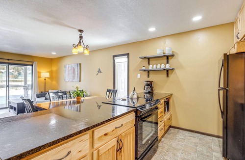 Fraser Condo | Cozy Condo: Steps to Free Winter Park Shuttle!