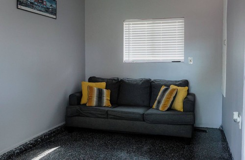 Barnum House | Cozy & convenient 3-bedroom stay just outside downtown