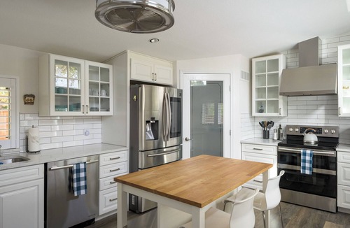 Alta Vista Area House | Cozy Family Retreat with Large Yard - Walk to Olde Town - Pet Friendly!