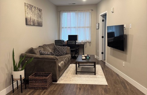Jefferson Park Condo | Cozy, furnished, 1-bedroom condo, prime location to all that Denver has to offer