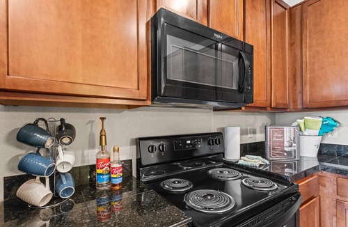 Granby Condo | Cozy Granby Retreat-Mountain Serenity + Hot Tubs!