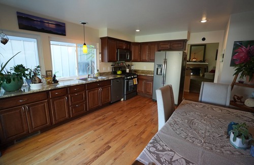 West Westminster House | Cozy House + Adventure Pad to Downtown Denver or the Rockies
