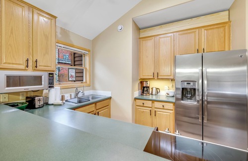 Mountain House Condo | Cozy Keystone Townhome - walkable to both base areas!