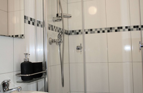 Veitshoechheim Condo | Cozy modern studio near the river Main