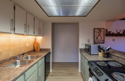 Fraser Condo | Cozy Mountain Retreat in Fraser w/BEST clubhouse, just minutes from everything!