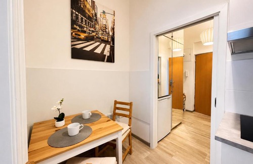 Andel Apartment | Cozy Studio near Anděl Metro Station