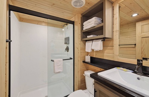 Page Cabin | Cozy Tiny Home with Loft Sleeps 6