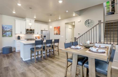 Alta Vista Area House | Creekside Retreat Near Olde Town Arvada