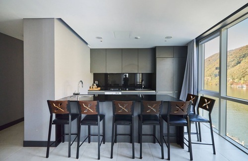 Gapyeong Hotel | Crest72 Hotel