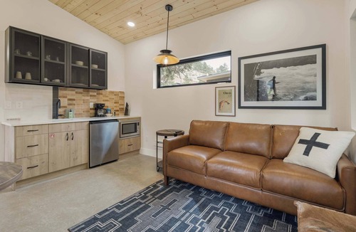 Grant Cabin | Cutthroat Trout Cabin Near Trails, Hike and Bike