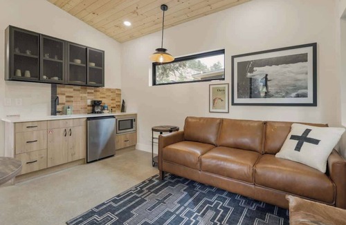 Grant Cabin | Cutthroat Trout Cabin Near Trails, Hike and Bike