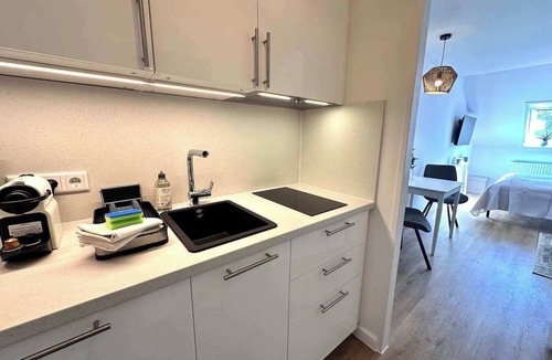 Bad St. Peter-Ording Apartment | DünenBude | Stylish Studio in Prime Location