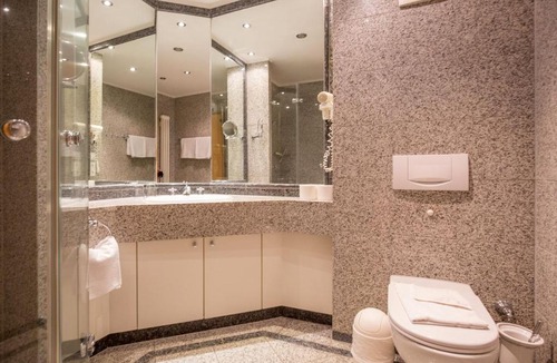 Binz Apartment | Dünenpark Binz - Komfortplus Ferienwohnung mit 1 Schlafzimmer und Balkon im Dachgeschoss 147