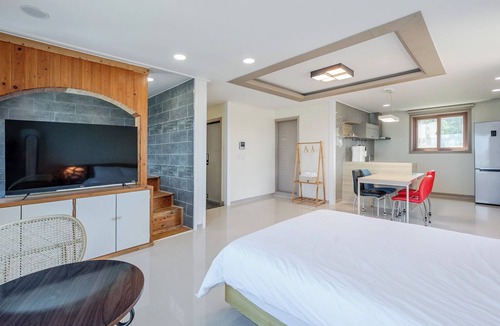 Suwon House | Daebudo Dunia Spa Pension