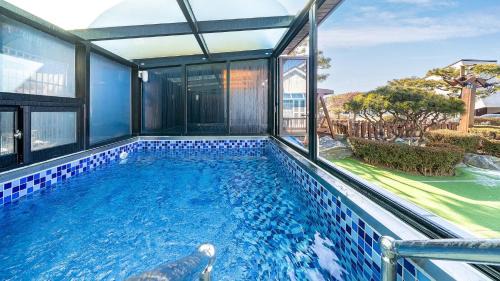 Ansan House | Daebudo olive Poolvilla pension