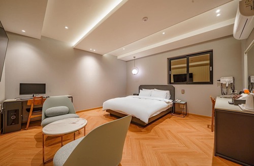 Sincheondong Hotel | Daegu Dongdaegu Station Hotel Cherish