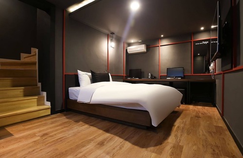 Daedeok-gu Hotel | Daejeon Sintanjin Page
