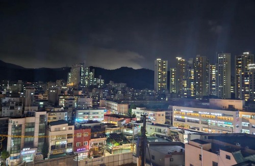 Daeyeon-dong Hotel | Daeyeon Grandis Hotel