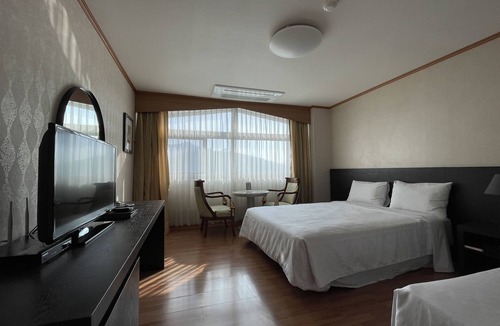 Danyang Hotel | Danyang Tourist Hotel Edelweiss