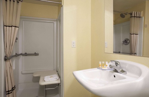 Capitol Hill Hotel | Days Inn by Wyndham Denver Downtown