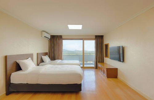 Toseong Resort | Del Pino