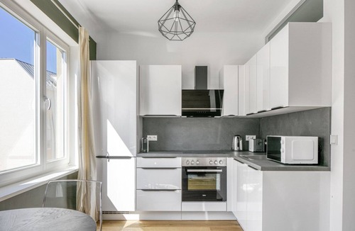 Mariahilf Apartment | Deluxe Mariahilf 1BR w/Storage, walk to U4 and bars, by Blueground