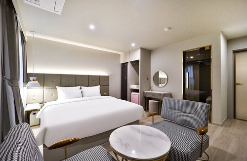 Daeyeon-dong Hotel | Den Basta Hotel Daeyeon