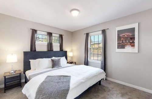 Twin Lakes House | Denver Home near Clear Creek with 3 King Beds