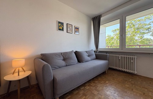 Furstenried-West Apartment | Design & comfort for 2-4 guests