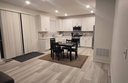 Commerce City House | DIA Easy Rest and Stay