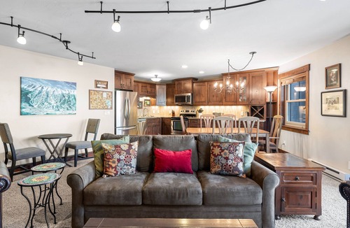 Four O'Clock Condo | Directly on a Ski Run/Trail! Mtn Views/Hot Tub