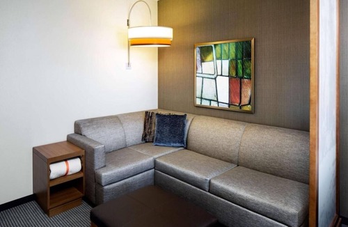 Moab Hotel | Discover the Exceptional Close to Valley Shopping, Free Parking!