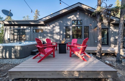 Fairplay Cabin | Dog-friendly Cabin+Hot Tub+35min to Breckenridge