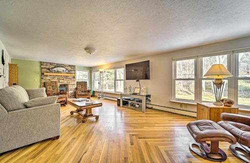 Cortez House | Dolores Ranch Cabin w/Hot Tub & 1-Acre Yard!