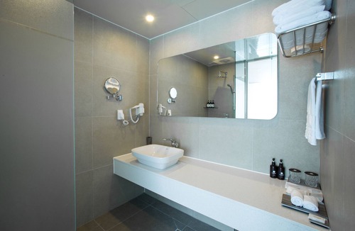 Tongyeong Hotel | Dong Gyeong Hotel