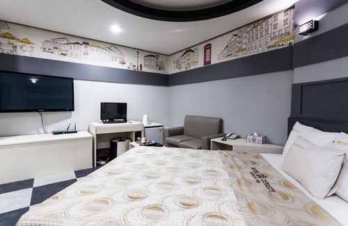 Dongducheon Hotel | Dongducheon Hive