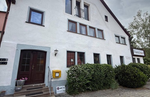 Steinsfeld Apartment | Doppelzimmer mit Balkon