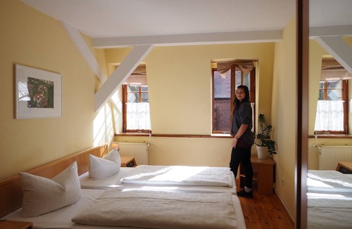 Cottbus House | Double room with shared bathroom 1 - Youth guest house