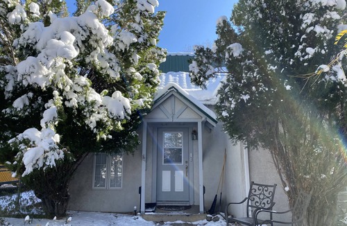Paonia House | Downtown Paonia-cozy & quaint home