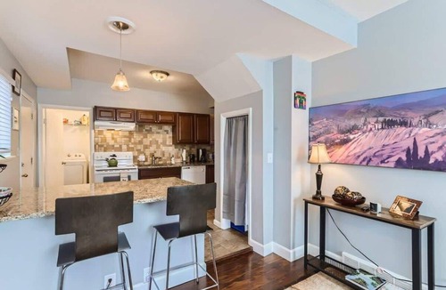 Lafayette House | Downtown Tranquility: 2BDR Escape in Lafayette