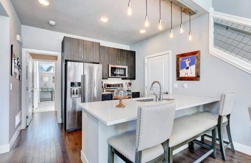Rendezvous House | Downtown WP Cabin 40 I Great Views I Hot Tub I Discounted Attractions